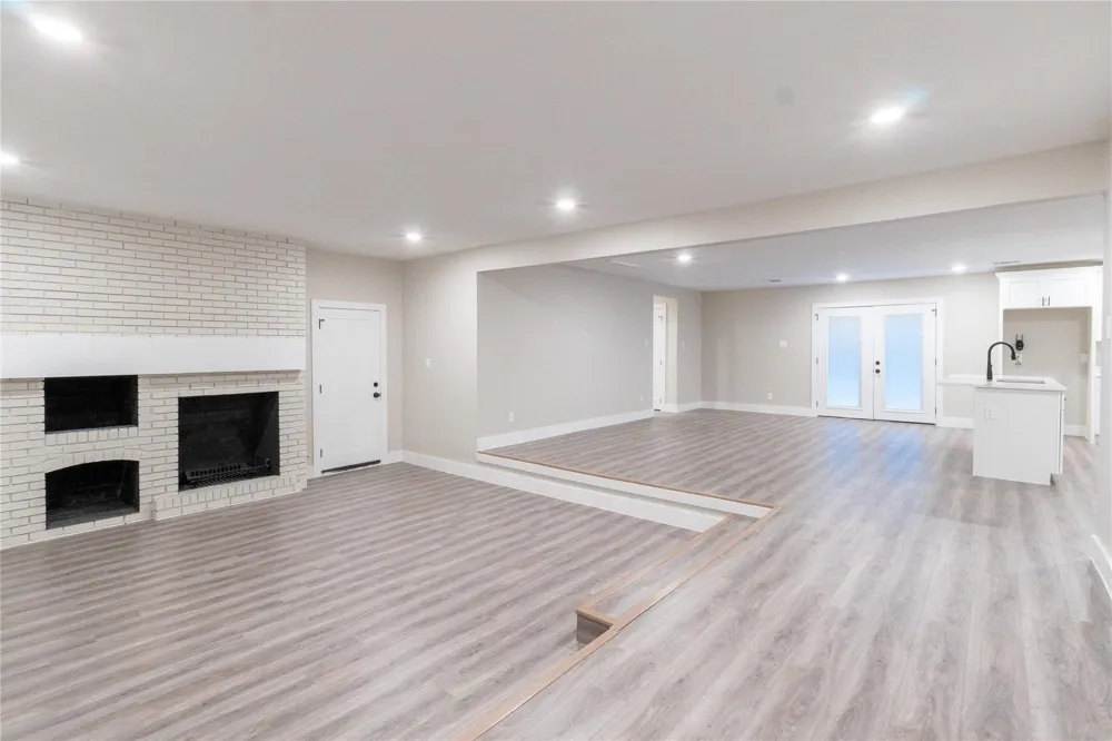 209 W 9th Street Kemp, TX 75143