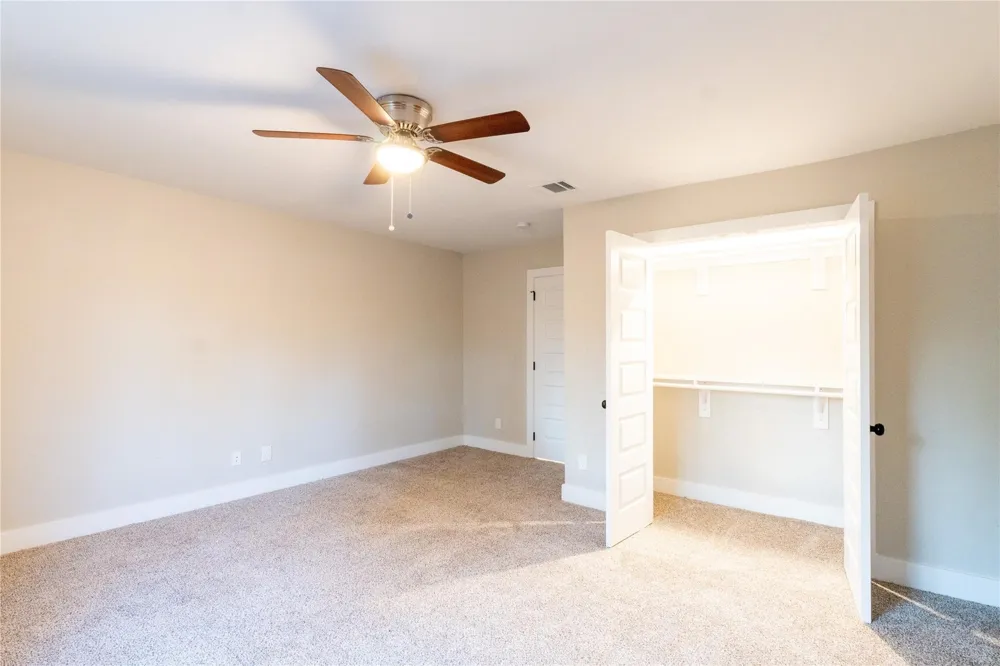 209 W 9th Street Kemp, TX 75143