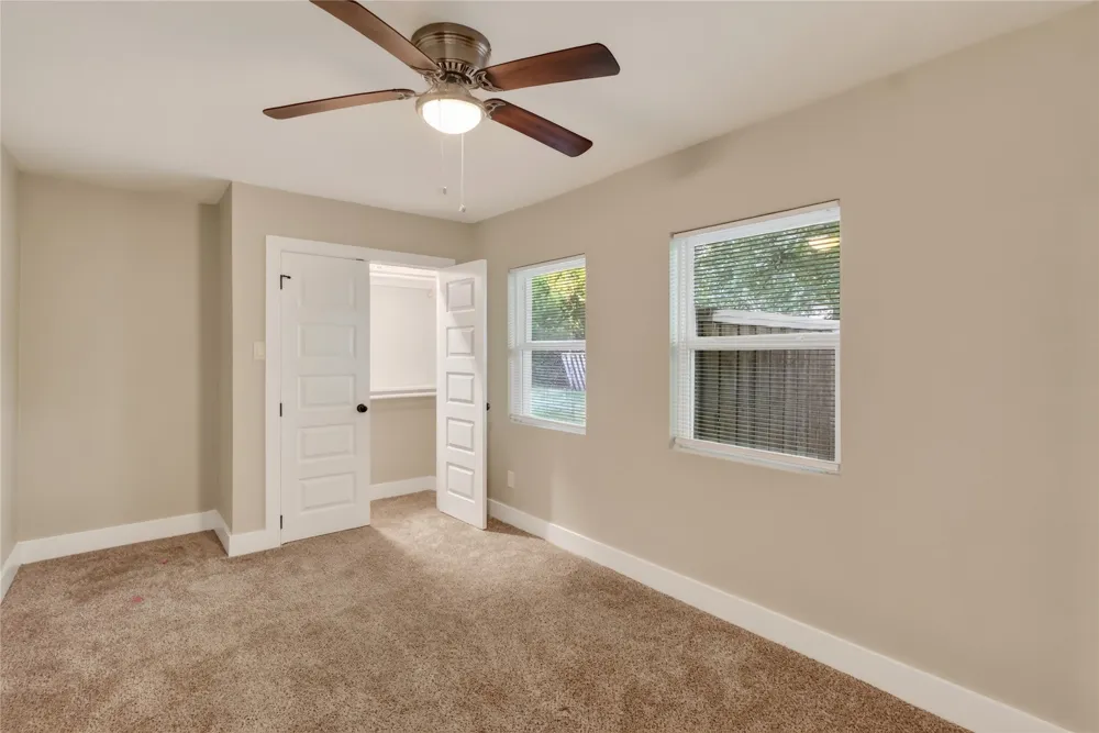 209 W 9th Street Kemp, TX 75143