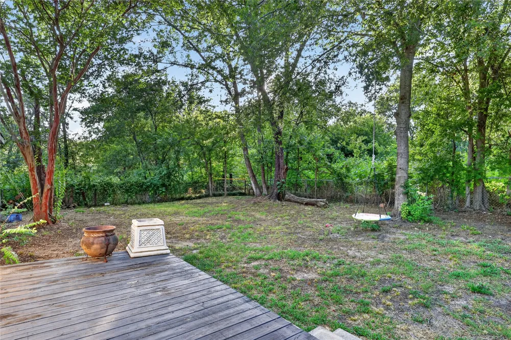 209 W 9th Street Kemp, TX 75143
