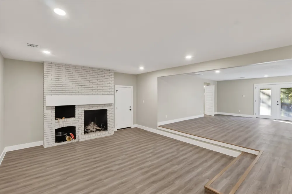209 W 9th Street Kemp, TX 75143