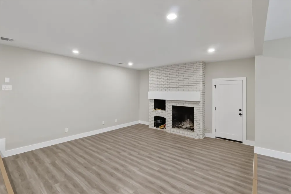 209 W 9th Street Kemp, TX 75143
