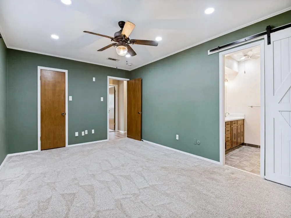 1620 Post Oak Drive Bedford, TX 76021