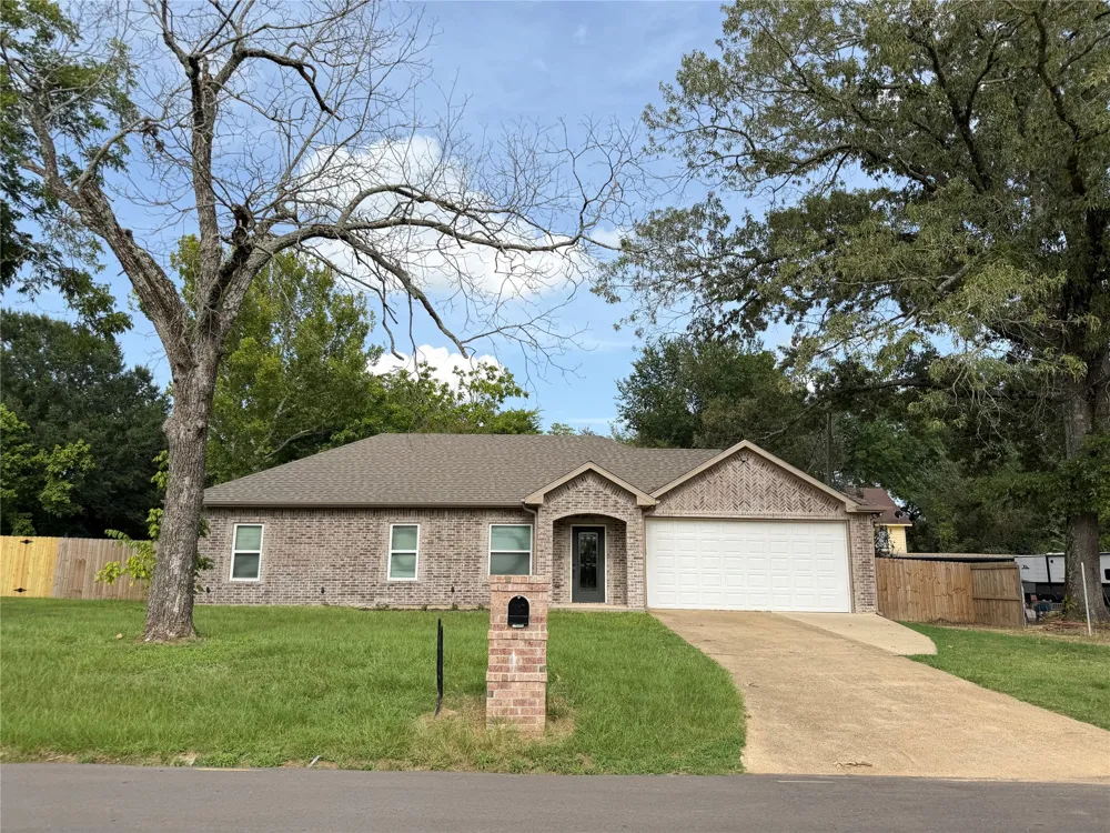 449 Cypress Street Pittsburg, TX 75686
