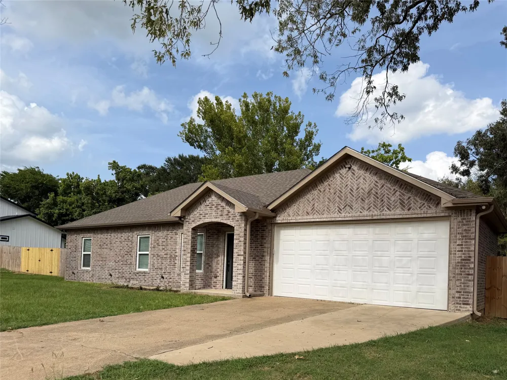 449 Cypress Street Pittsburg, TX 75686