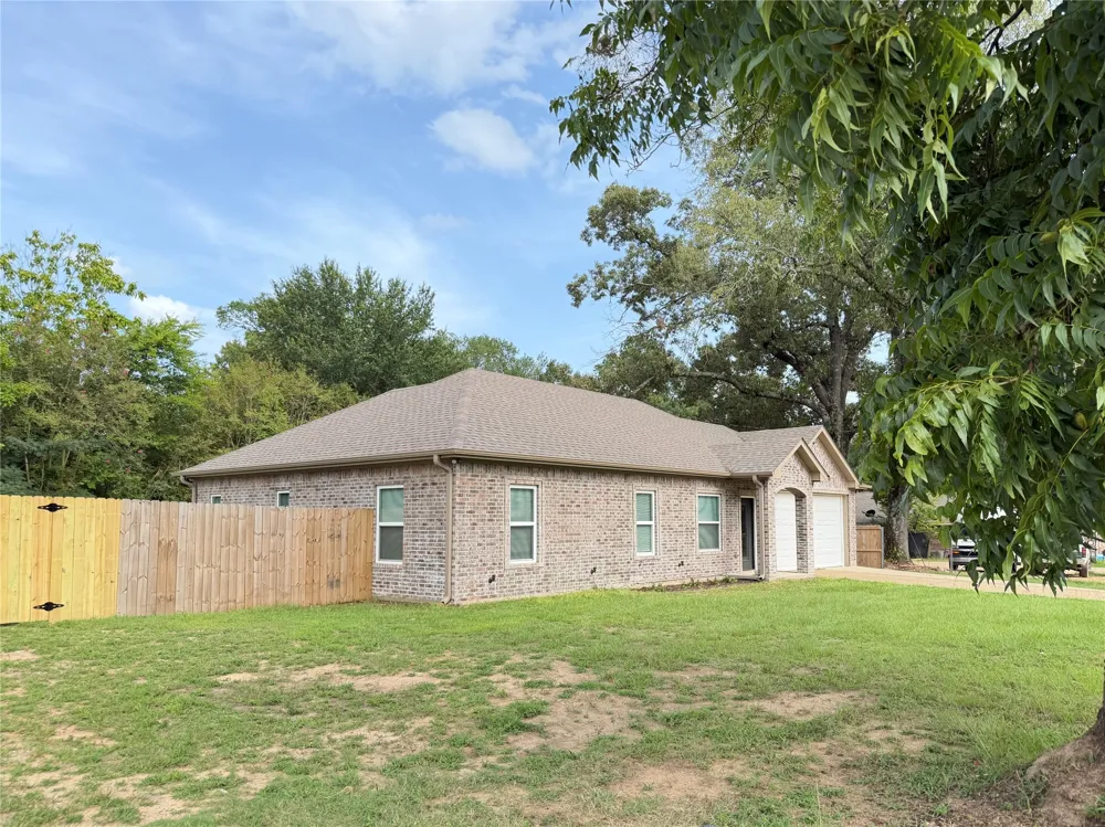 449 Cypress Street Pittsburg, TX 75686