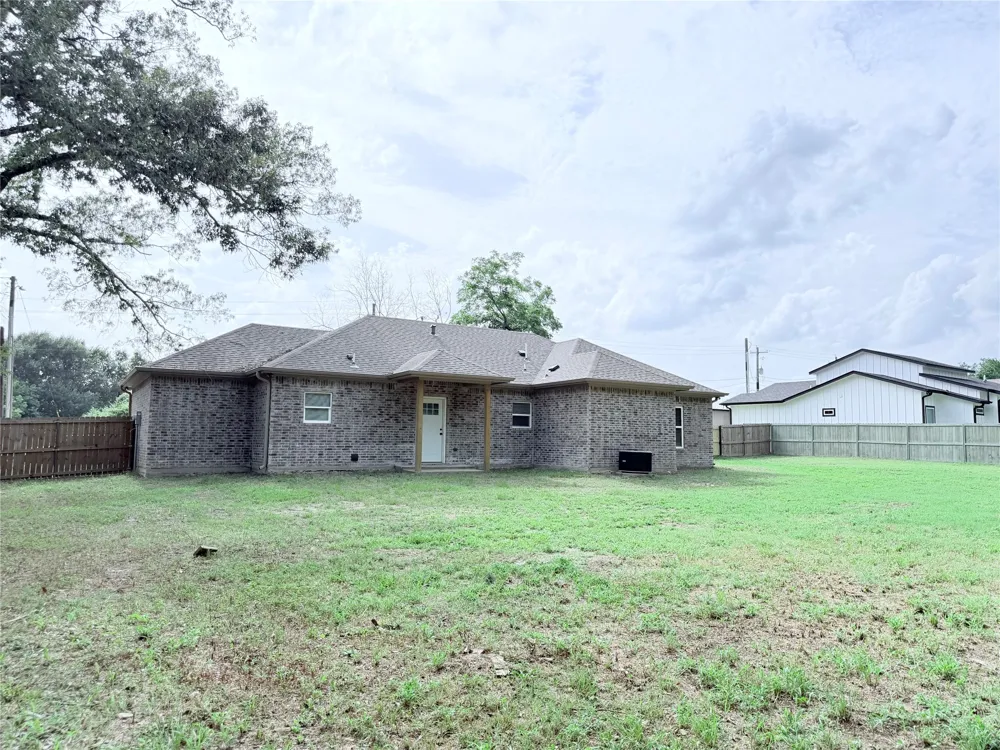 449 Cypress Street Pittsburg, TX 75686