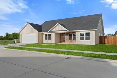 548 Highview Court