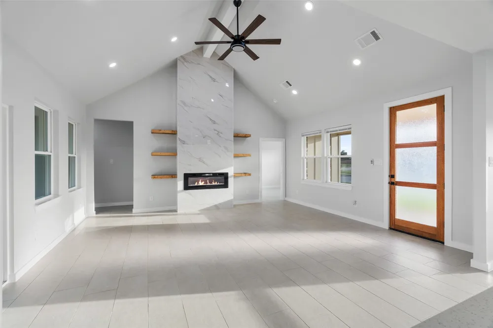 548 Highview Court Godley, TX 76044