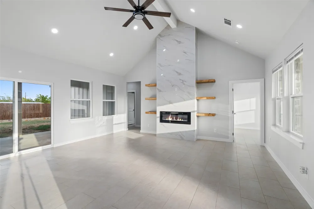 548 Highview Court Godley, TX 76044