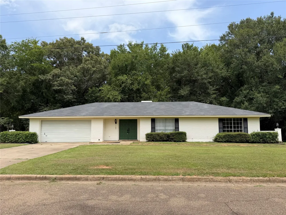 105 Kent Drive Pittsburg, TX 75686