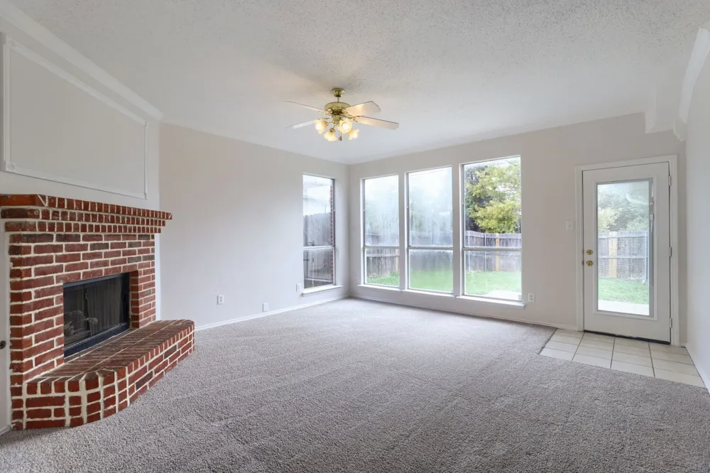 1626 Arbor Creek Drive Garland, TX 75040