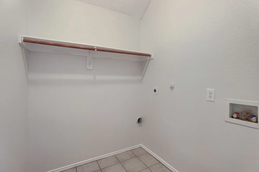 1626 Arbor Creek Drive Garland, TX 75040