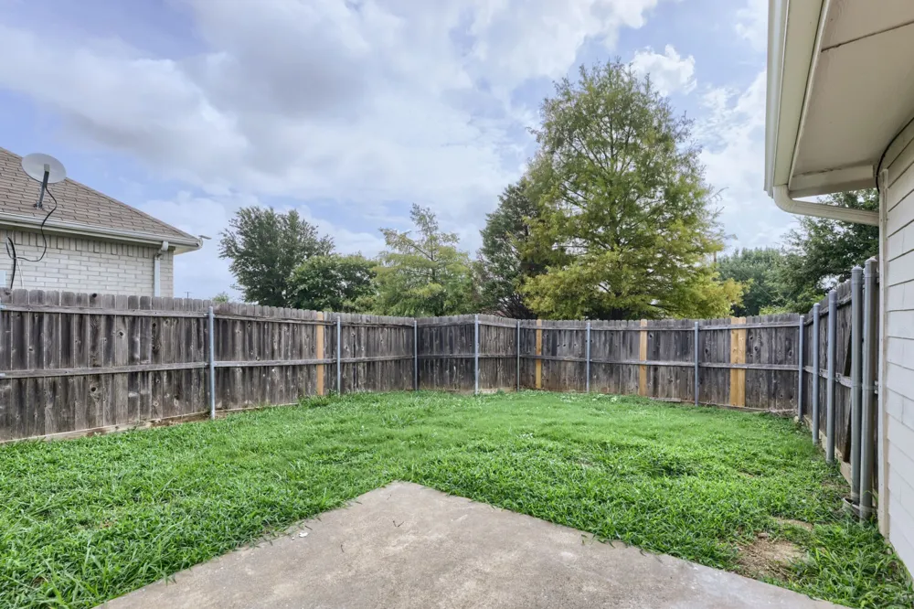 1626 Arbor Creek Drive Garland, TX 75040