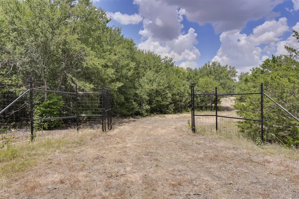 581 Dunkerley Road Ennis, TX 75119