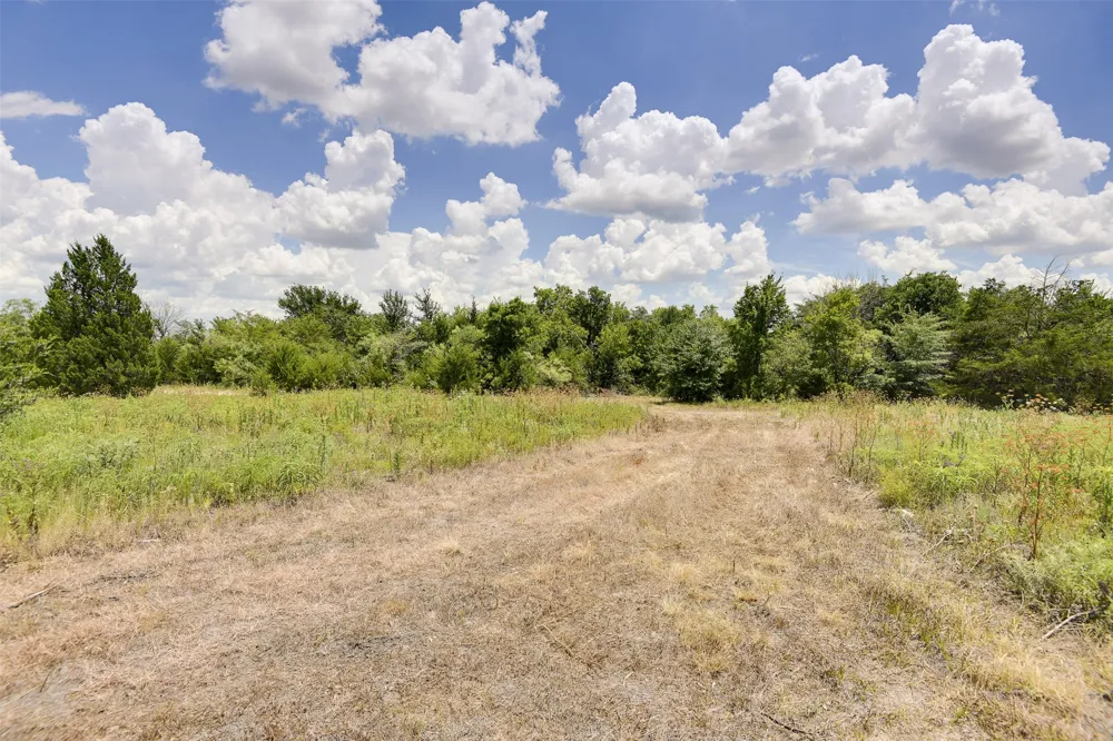 581 Dunkerley Road Ennis, TX 75119