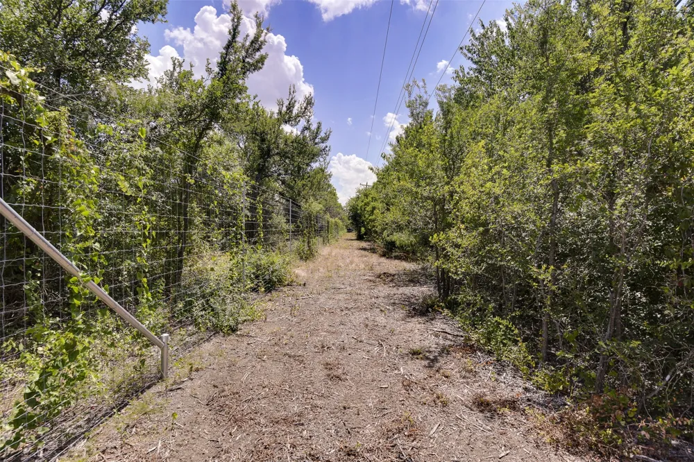 581 Dunkerley Road Ennis, TX 75119