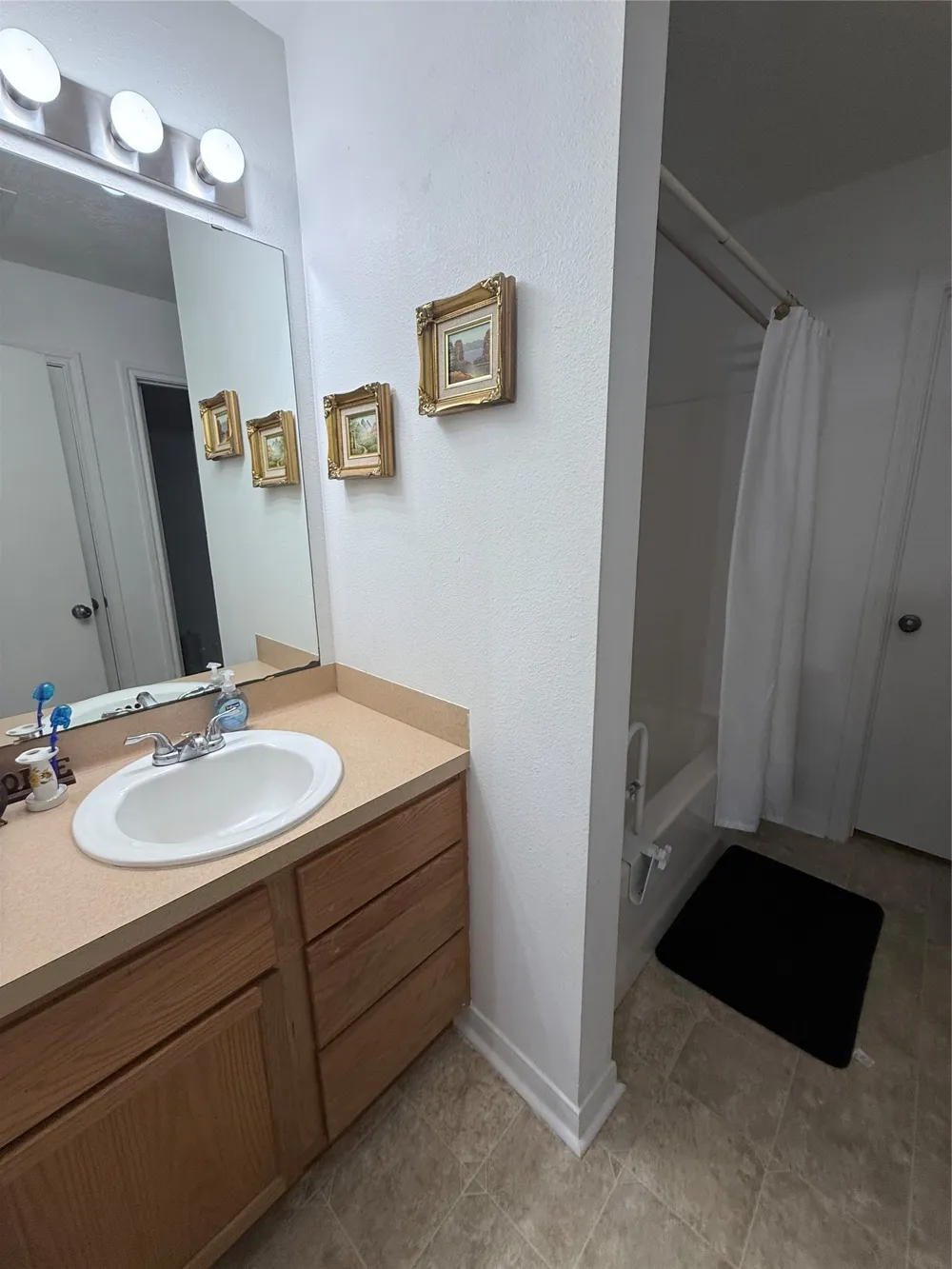 2600 Symphony Park Drive Bryan, TX 77802