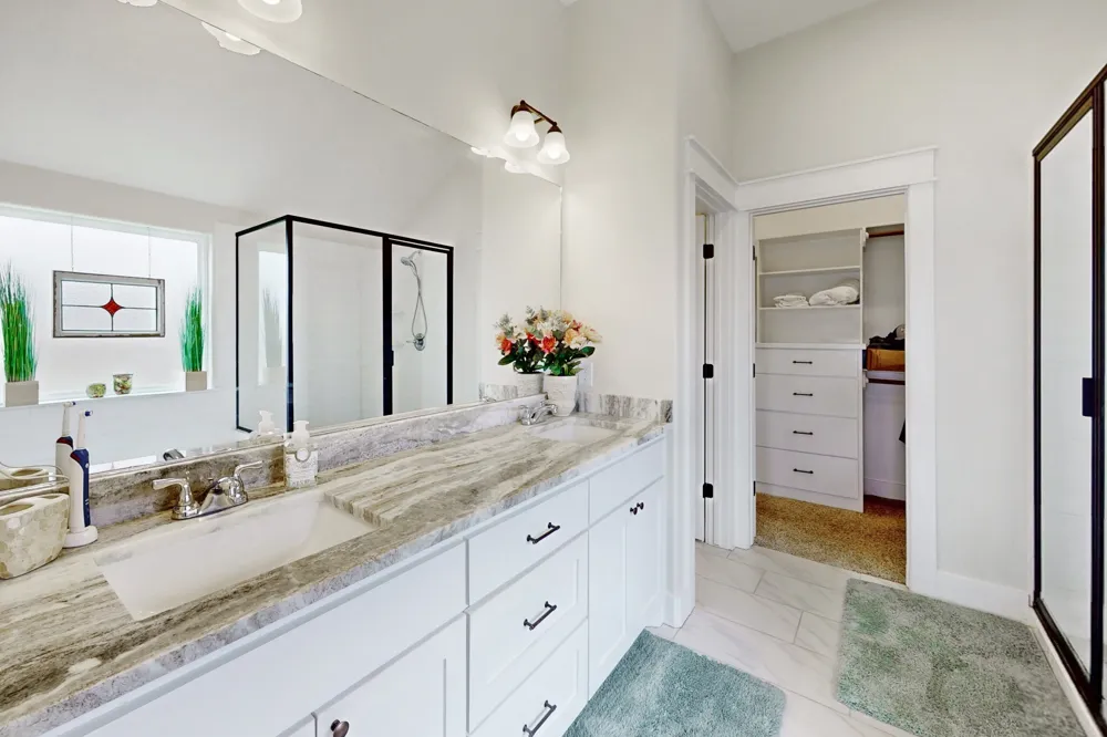 100 Turnrow Cove Snook, TX 77878