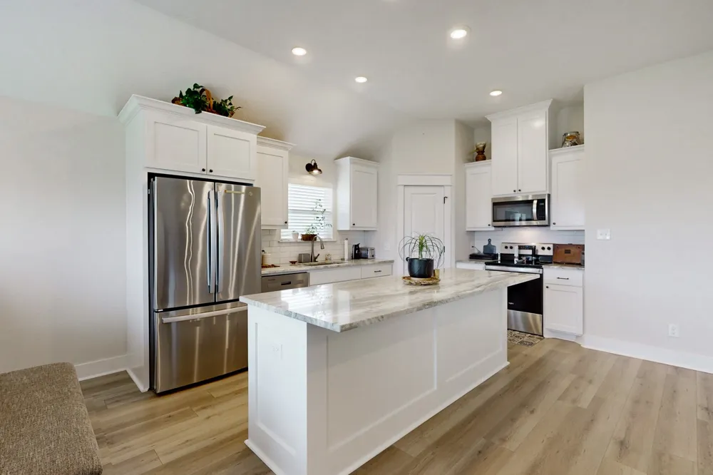 100 Turnrow Cove Snook, TX 77878