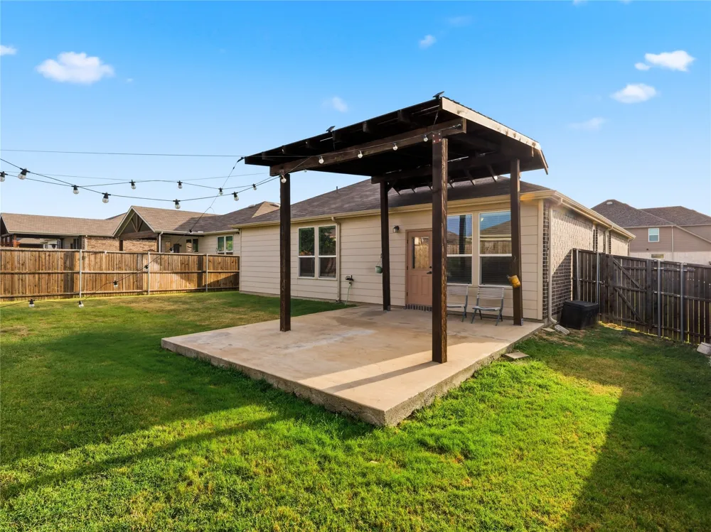 2804 Brisco Way Aubrey, TX 76227