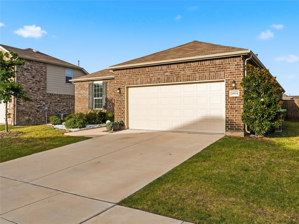 2804 Brisco Way Aubrey, TX 76227