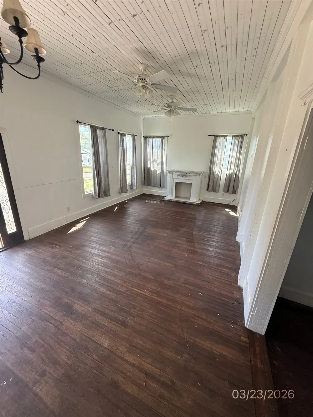 507 E Logan Street Calvert, TX 77837