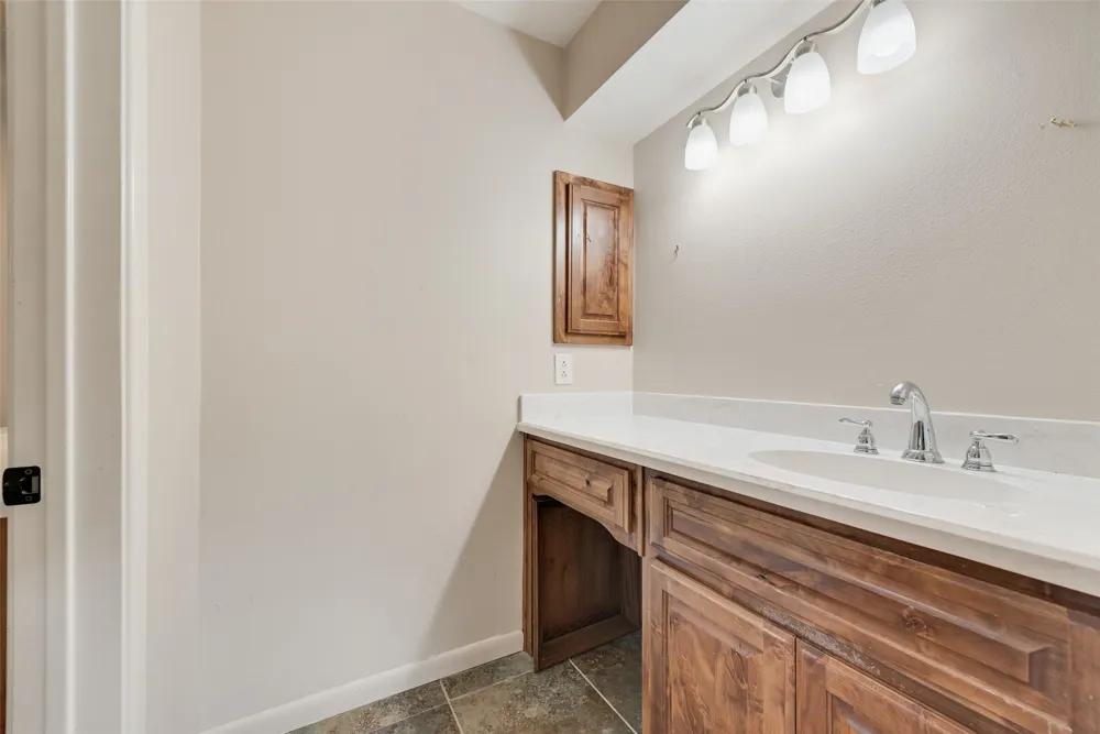 7220 Shiloh Road Midlothian, TX 76065
