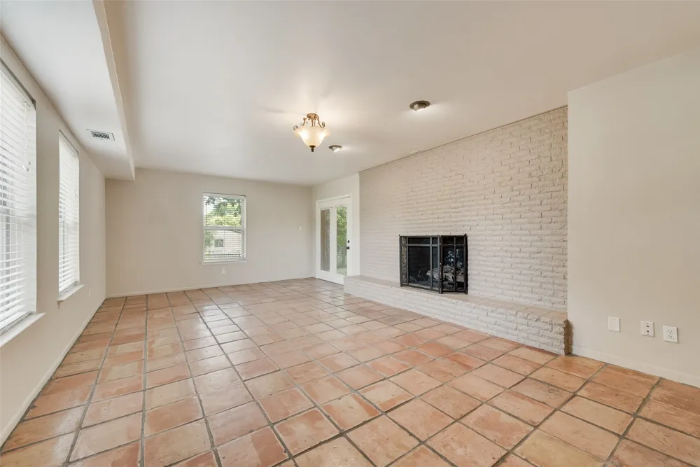 7220 Shiloh Road Midlothian, TX 76065