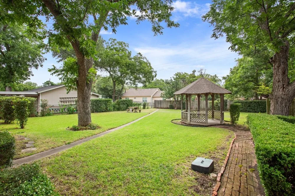 204 Marable Street West, TX 76691