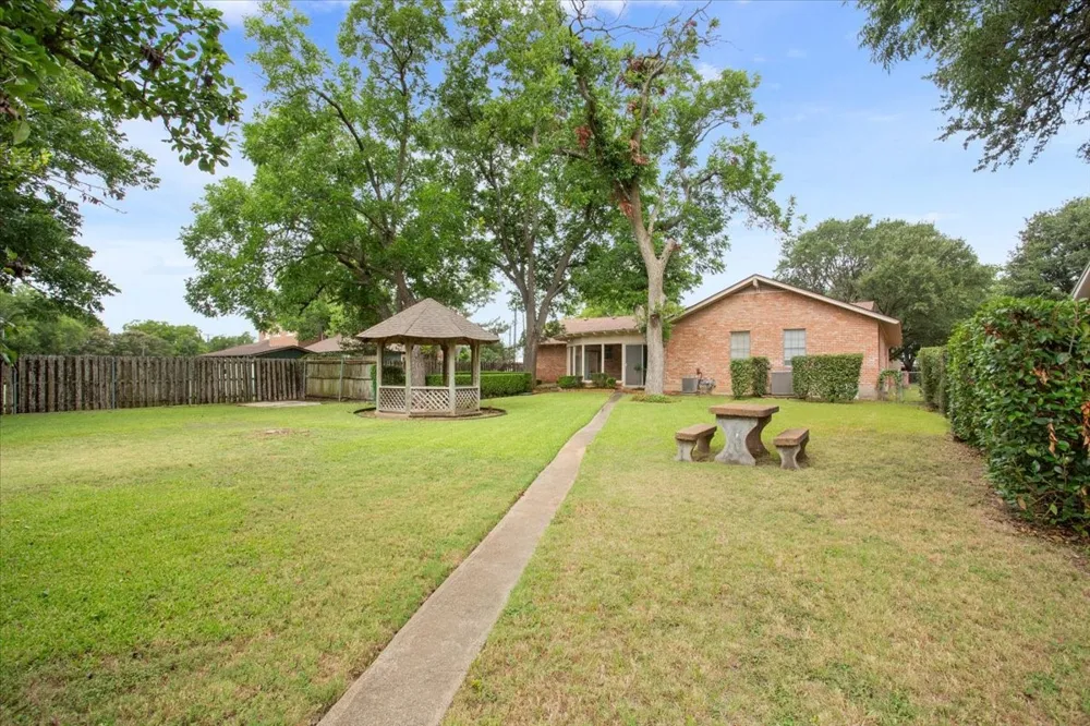 204 Marable Street West, TX 76691