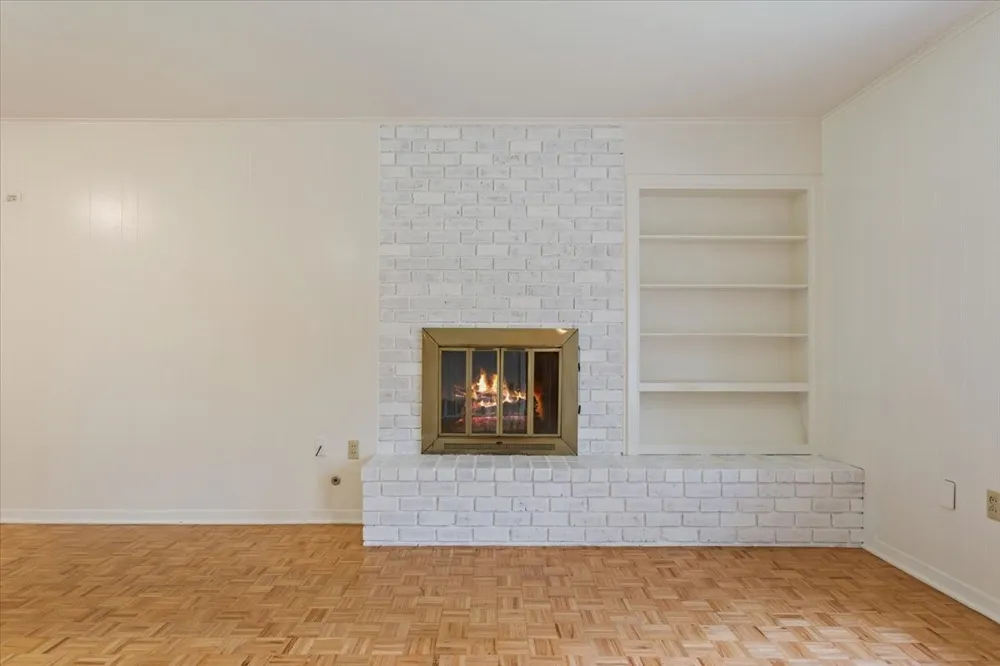204 Marable Street West, TX 76691