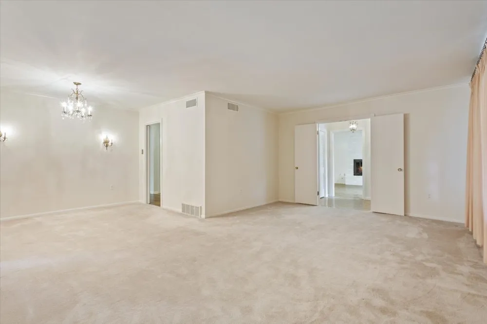 204 Marable Street West, TX 76691