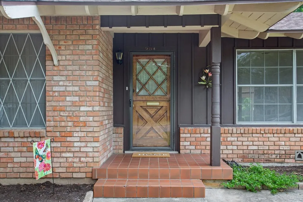 204 Marable Street West, TX 76691
