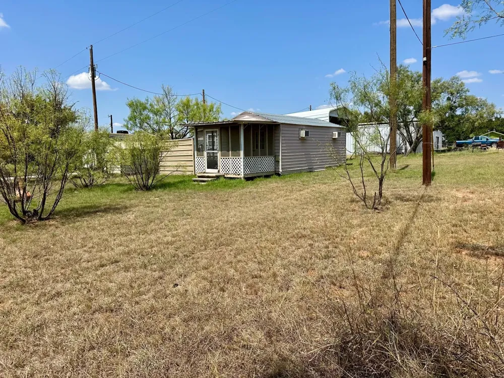 366 Saint Kitts Rd Comanche, TX 76442