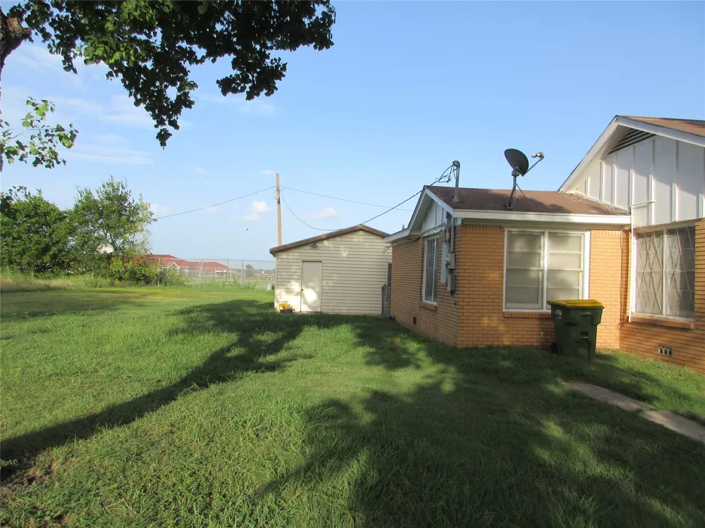 704 Wabash Street #1 Marlin, TX 76661