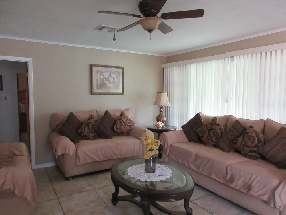 704 Wabash Street #1 Marlin, TX 76661