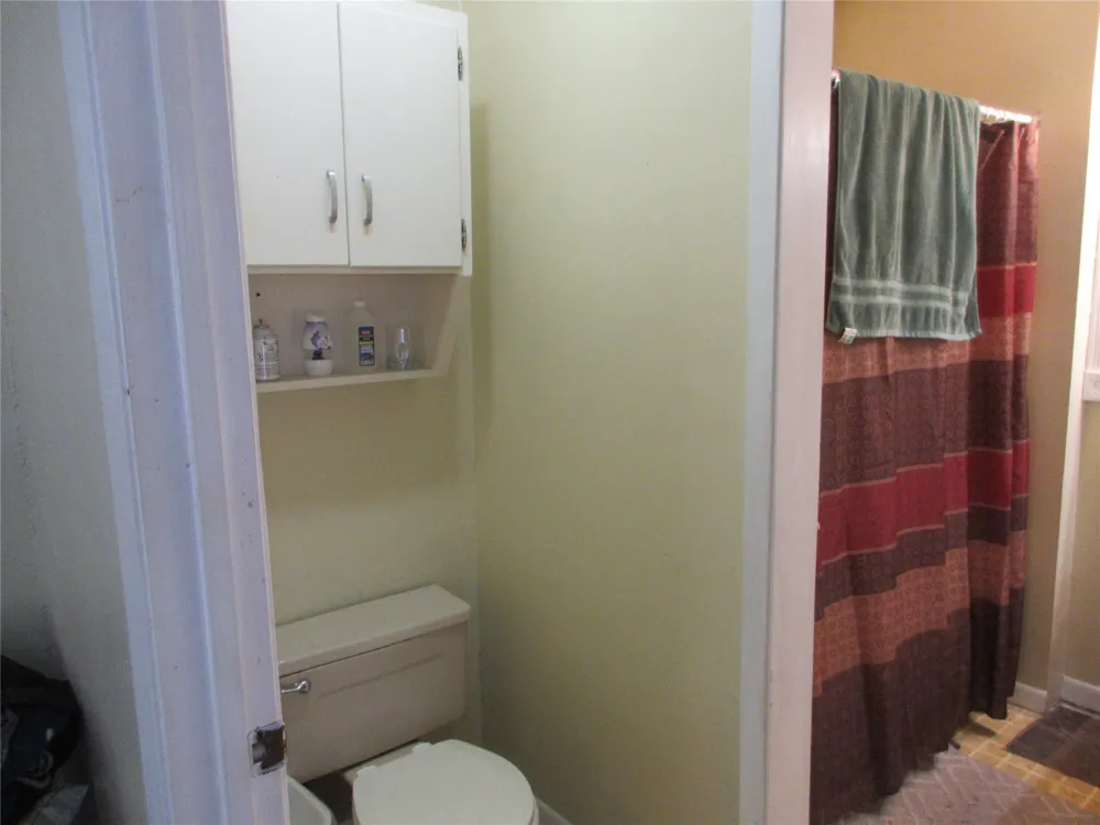 704 Wabash Street #1 Marlin, TX 76661