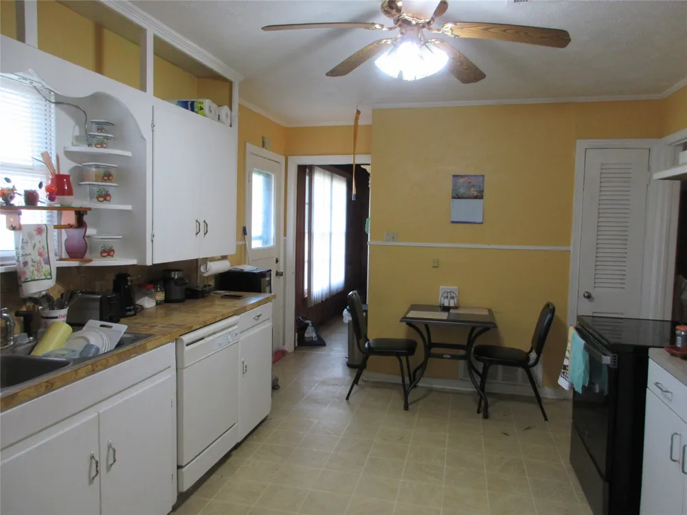 704 Wabash Street #1 Marlin, TX 76661