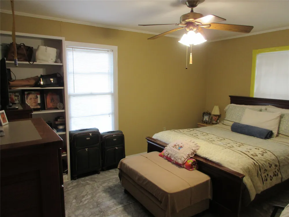 704 Wabash Street #1 Marlin, TX 76661