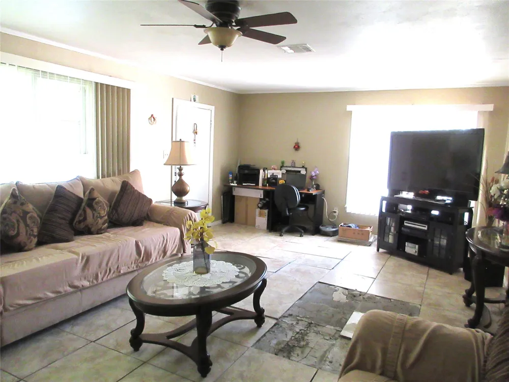 704 Wabash Street #1 Marlin, TX 76661