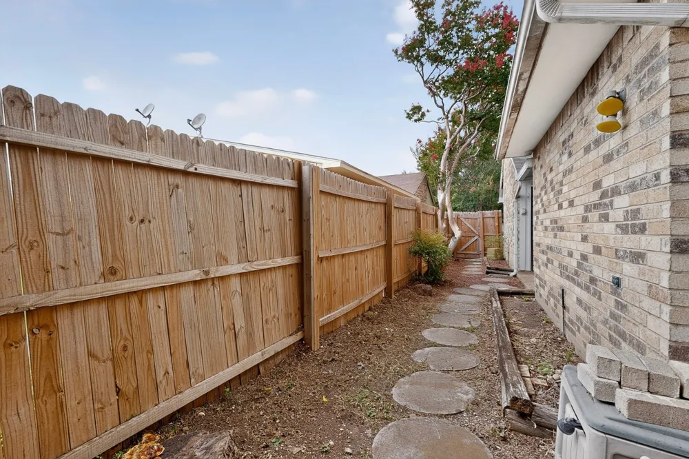 4625 Nervin Street The Colony, TX 75056