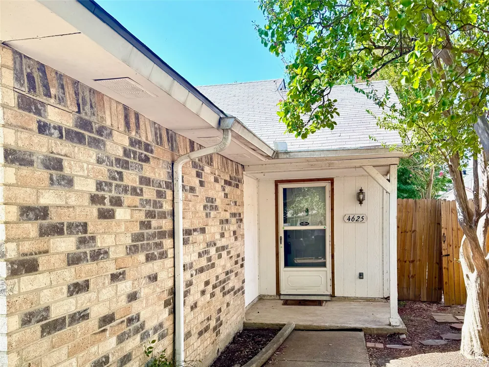 4625 Nervin Street The Colony, TX 75056