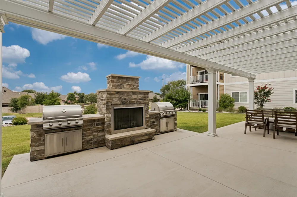 8381 Davis Boulevard #202 North Richland Hills, TX 76182
