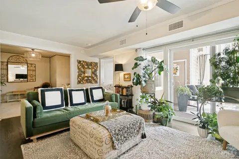 8381 Davis Boulevard #202