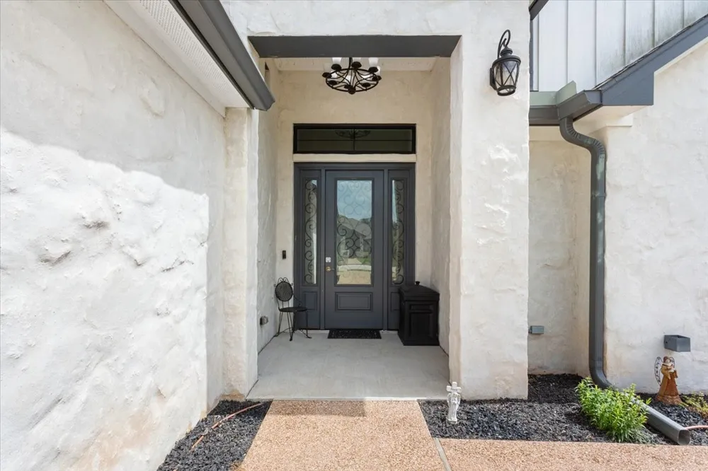 205 Fox Run Lane Robinson, TX 76706