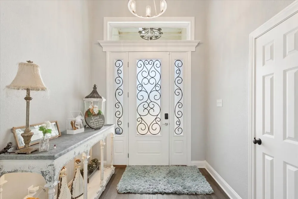 205 Fox Run Lane Robinson, TX 76706