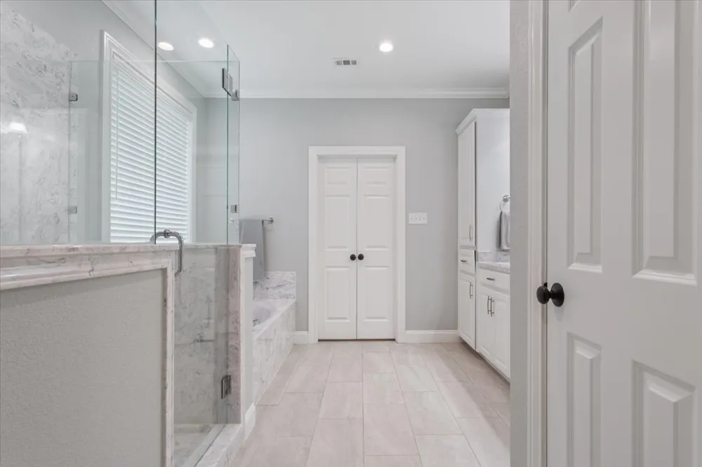 205 Fox Run Lane Robinson, TX 76706