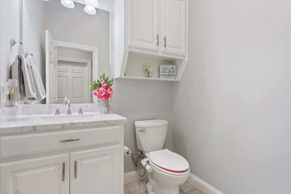 205 Fox Run Lane Robinson, TX 76706