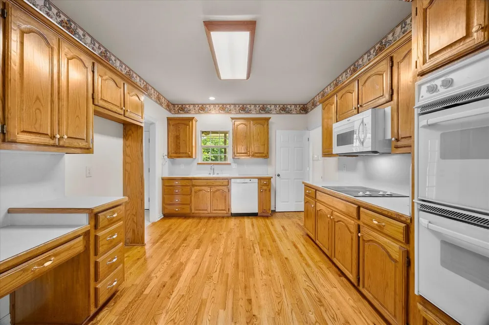 10495 Holly Creek Road Terrell, TX 75160